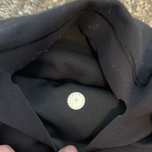 *Discontinued* Lululemon In Movement Leggings - Picture 6 of 7